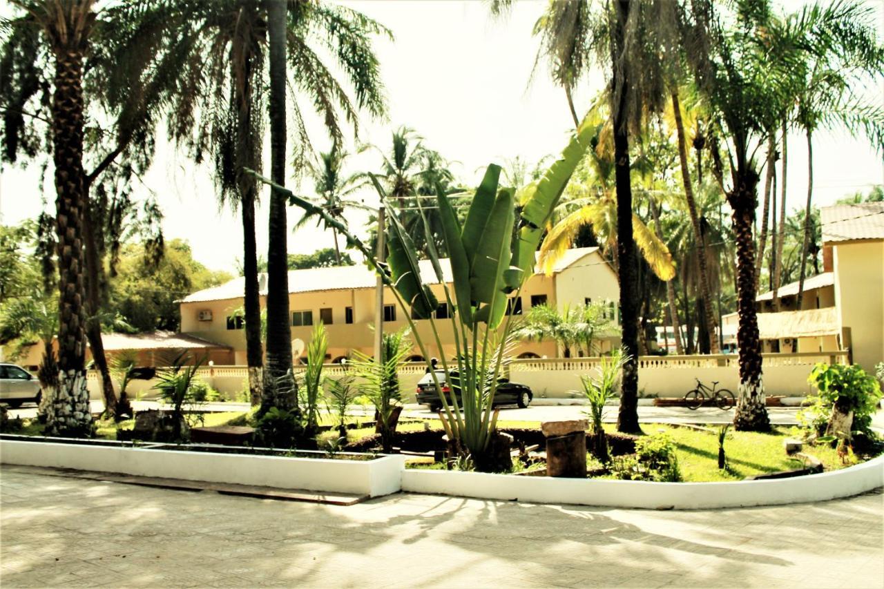 Badala Park Hotel كوتو المظهر الخارجي الصورة